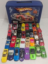 Hot Wheels VInyl Case 2007 Holds 24 Cars with misc hotwheels and matchbox cars