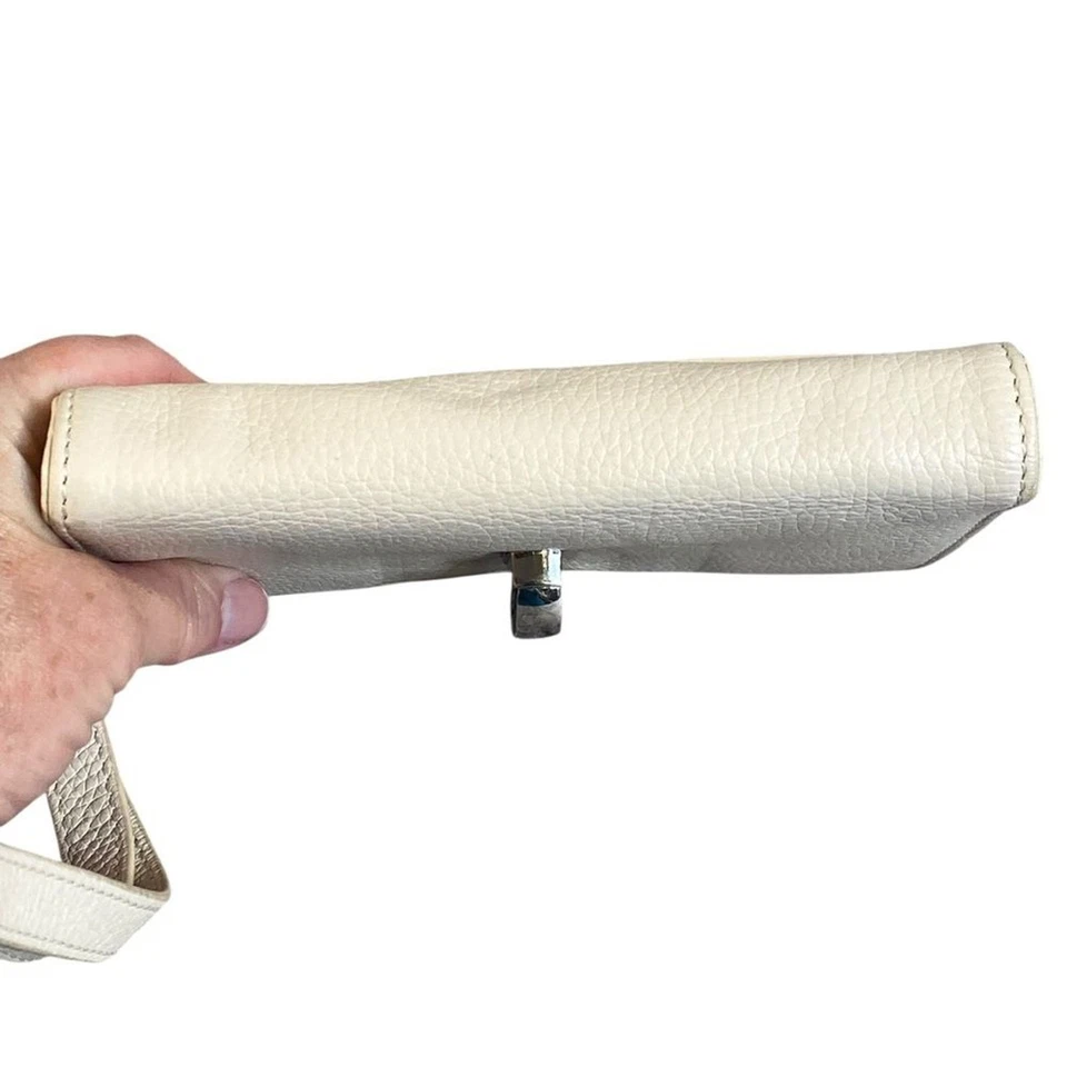 Cartera de cuero crema Grace Adele muñeca correa desmontable compacta tamaño más pequeño Foto 4 de 4