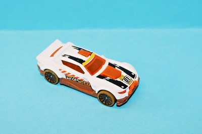 Hot Wheels Rally Cat DTX15 weiß  2017 Mattel Malaysia #65