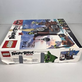 LEGO 75825 Angry Birds Piggy Pirate Ship Movie Complete Set