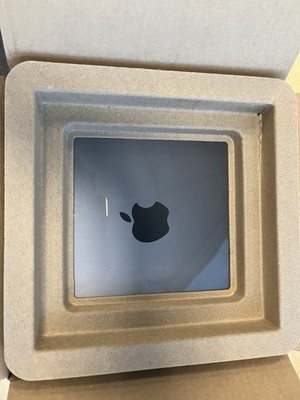 Apple Mac Mini (512GB SSD, Intel Core i7, 3.2 GHz, 32GB) Space