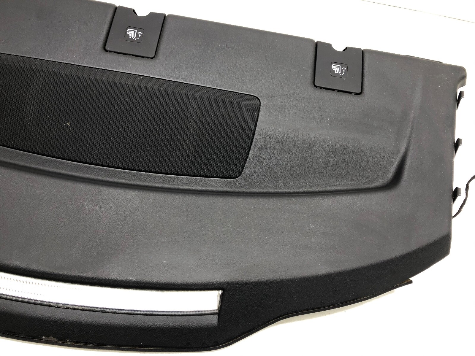 2014-2017 MASERATI GHIBLI REAR PARCEL SHELF TRIM PANEL W/ 3RD BRAKE LIGHT OEM.