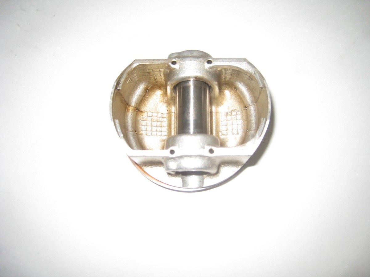 92 KAWASAKI NINJA ZX1100 C ZX11 PISTON B | eBay