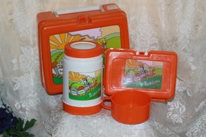 lunch box with thermos holder