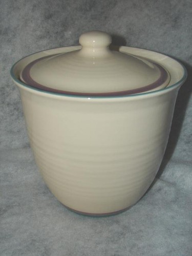Vintage Pfaltzgraff Juniper Banded Ring Pattern Cookie Jar - Picture 2 of 2