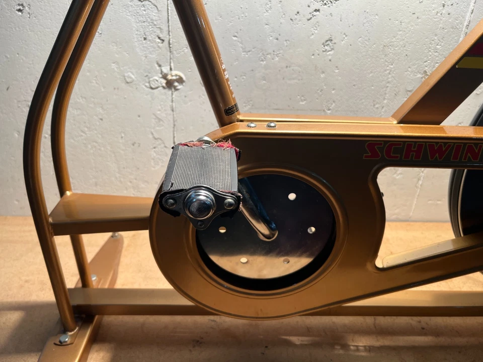 Schwinn bicicleta ergométrica estacionária com exercitador de tensão vertical ~ Antigo modelo dos anos 80 XR-8 - Imagem 3 de 4