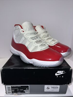 シューズ(男性用) Air Jordan 11 Jordan Men's Air Jordan 11 Comfort Low Basketball Shoe - Graveyard