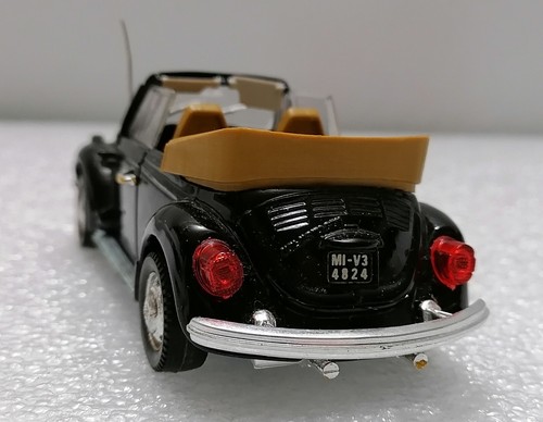 VOLKSWAGEN BEETLE 1303 Cabriolet - Vintage 1:25 Scale , Polistil Italy 1975 - Picture 7 of 13