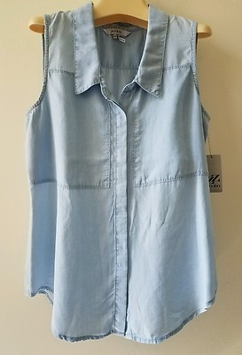 ZOZO ~ Pale Denim Sleevless, Low Neck, Button Down fitted Shirt  Retail $108 NWT