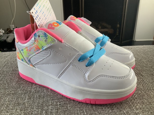 pink and white heelys