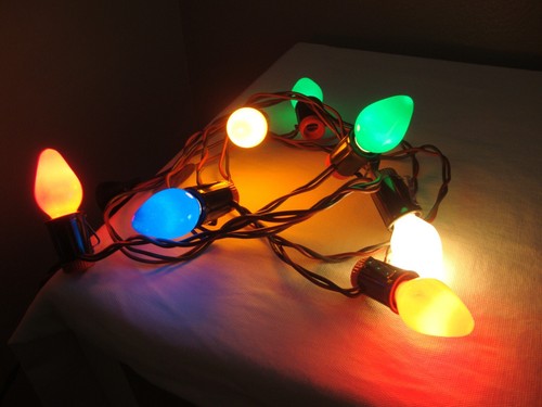 Vintage Christmas Lights Indoor Set Yule-Glo C-7 1/2 Bulbs TESTED Replacements - Picture 4 of 9