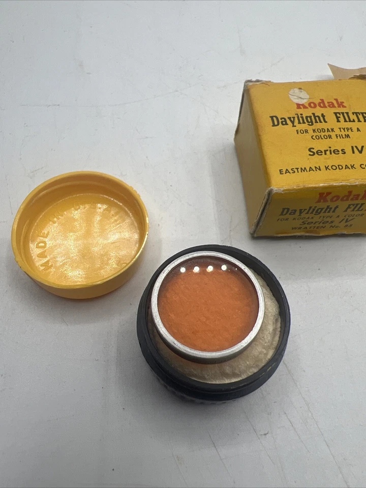 Vintage Kodak Daylight Wratten Filter No. 85 Series 4 for Type A Film - Image 2 of 3