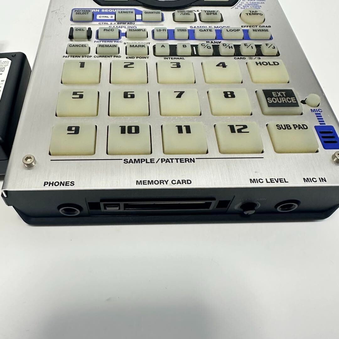 Roland SP-404 Dr. Sample Portable Linear Wave Sampler Sequencer