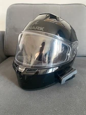 M size Shark helmet with Cardo pt edge sound system