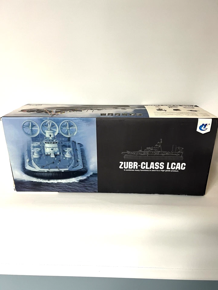 Радиоуправляемое судно на воздушной подушке класса ZUBR LCAC 21 x 10 дюймов 1:110 посадочное судно новое в коробке - Изображение 4 из 4