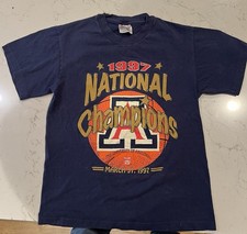 Vintage Arizona Wildcats 1997 National Champion NCAA Basketball 90s Shirt Small