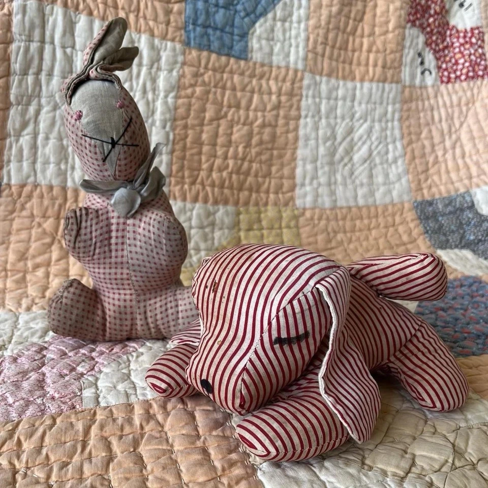 Lot Of Two Antique Handmade Stuffed Animals | 1930s 1940s Feedsack Bunny & Puppy - Image 2 of 4