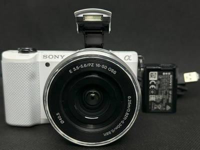 Sony α5000 ホワイト E 16-50mm Sony Alpha a5000 Mirrorless Digital Camera White 16-50mm Lens | eBay