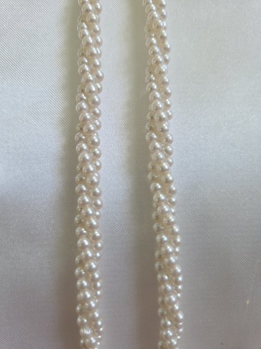 Vintage Faux Pearl Gold Tone Twisted Necklace 3 Strand 14" Hang White Cream Bead - Picture 2 of 9
