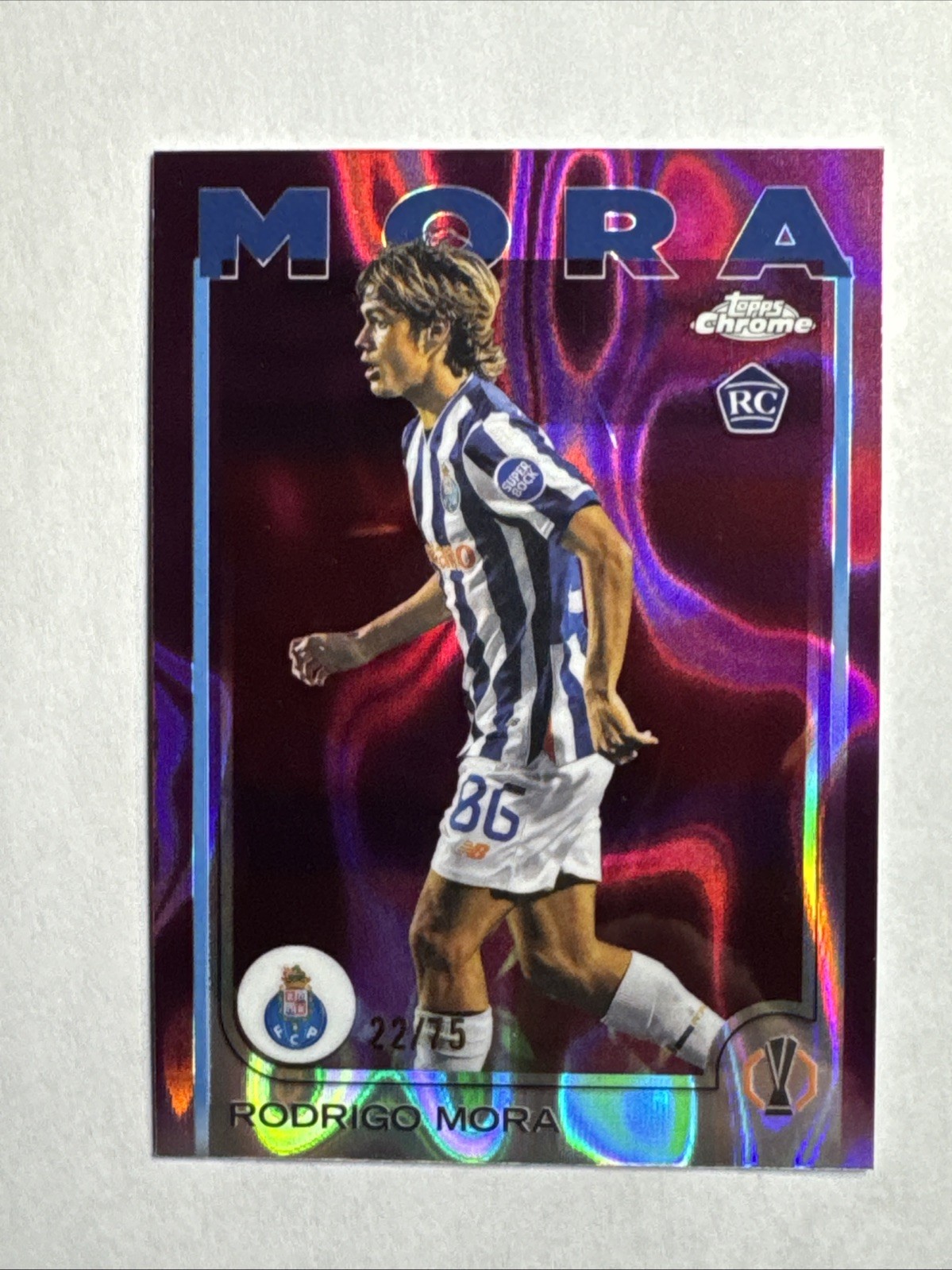 2024-25 Topps Chrome Uefa Rodrigo Mora #137 Magenta Lava Rookie RC /75