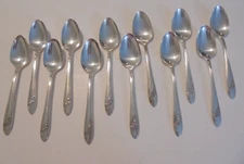 Oneida Community Tudor Plate Queen Bess II Flatware Set of 12 Teaspoons