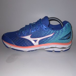 what are uggs really made of