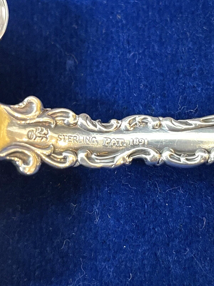 Cuchara grande Luis XV de 8,5" Whiting/Gorham de plata de ley 83 gramos ml Foto 4 de 4