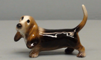 Retired Hagen Renaker Papa Basset Hound Dog