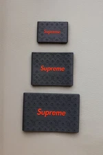 Supreme Grips barber | 3 Pcs | Anti deslizante | Black and Red | Clippers Grips|