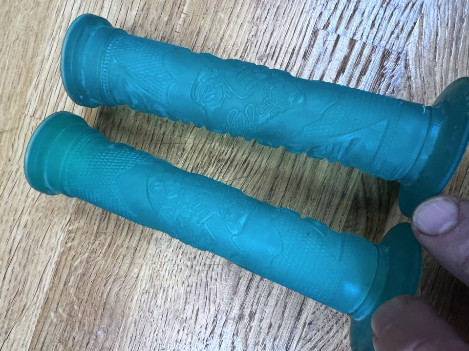 Mid School, ODI roughnecks BMX Bicycle Grips, green. NoS - Image 4 of 4