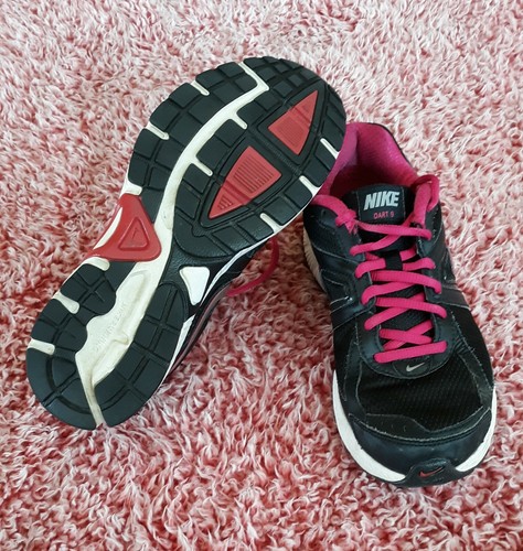 nike dart 9 womens black