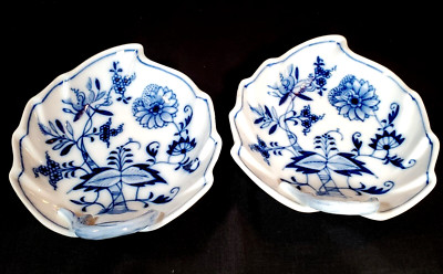 Meissen Porcelain Blue Onion Ernst Teichert Pair of Leaf Bowls 1850-99