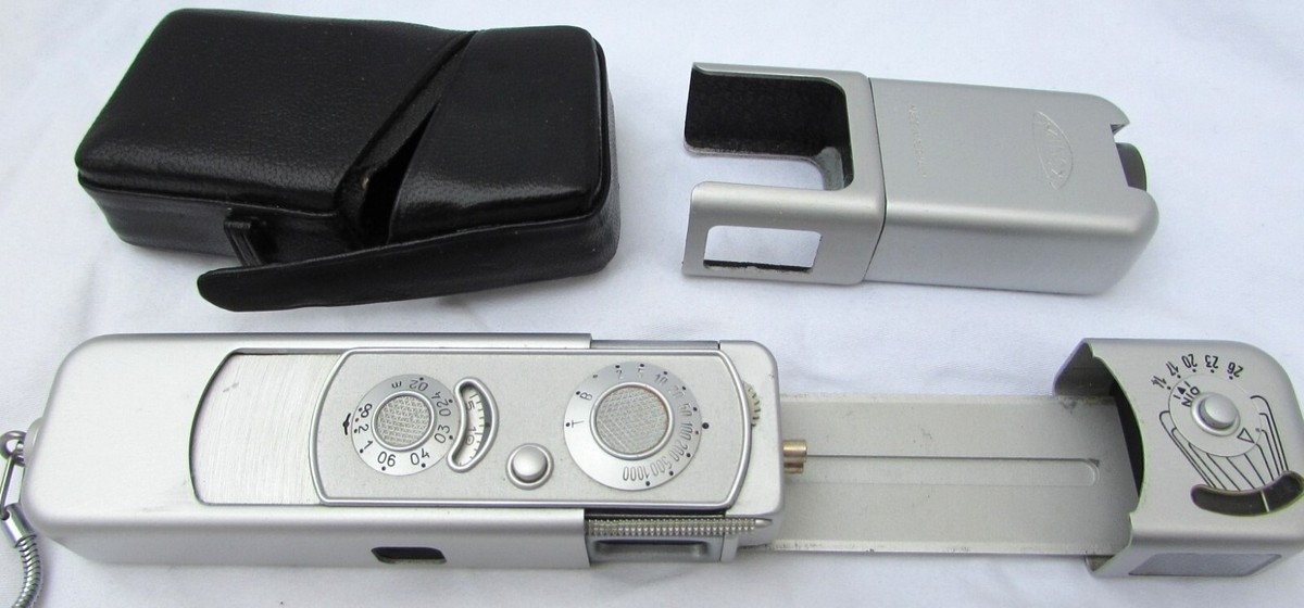 MINOX WETZAR スパイカメラ　made In Germany VTG Minox Wetzlar Mini Spy Camera with Leather Case Complan