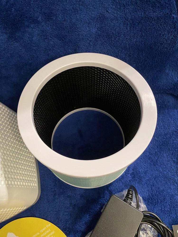Air Purifier For A Large Room 3 Speed Sleep Mode 360* Air Intake Néw