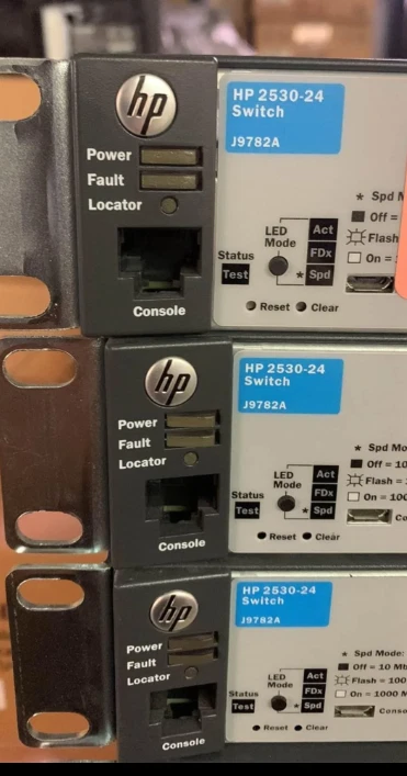 J9779A HP 2530-24 24-Port Gigabit PoE+ Ethernet Network Switch J9779-6000 ears - Image 3 of 3