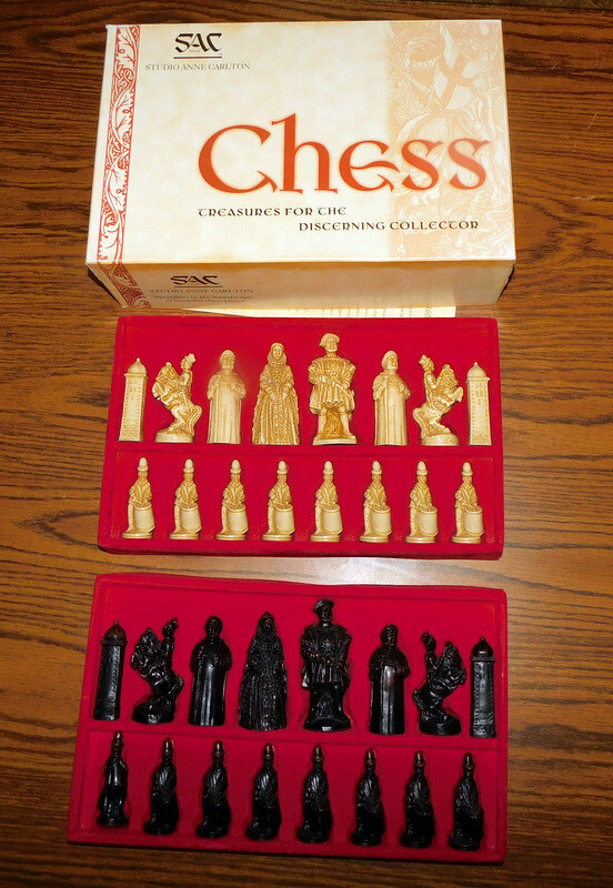 Studio Anne Carlton Tudor Kings & Queens Handmade B & W Chess