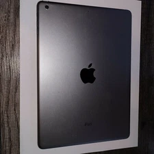 Apple iPad Air 1st Gen. 32GB, Wi-Fi, 9.7in - Silver (CA)