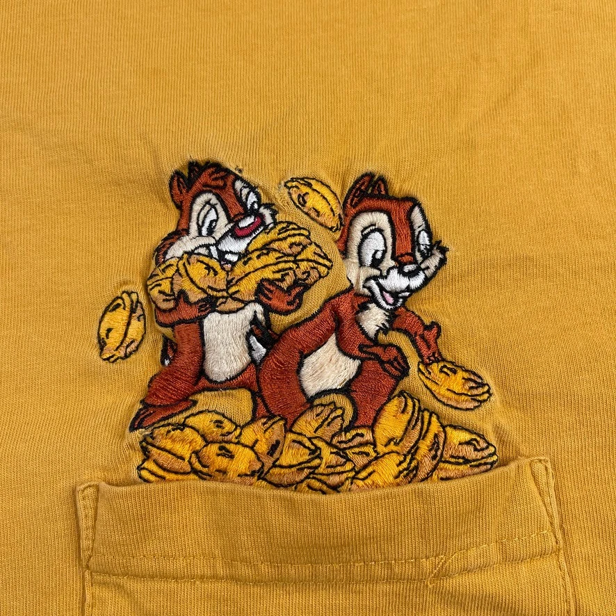 Camisa De Colección Disney Chip n Dale Para Hombres Mediana Amarilla Bordada Nueces Bolsillo Camiseta Foto 3 de 4