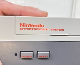 Nintendo NES Classic Edition Mini Console w/ Controller, Cables & Box