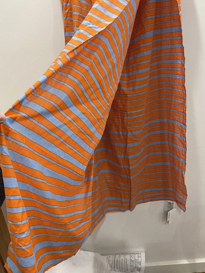 Estola Marimekko x Uniqlo naranja y azul grisáceo 65 % algodón 35 % lino 140 cm X 130 cm Foto 3 de 4