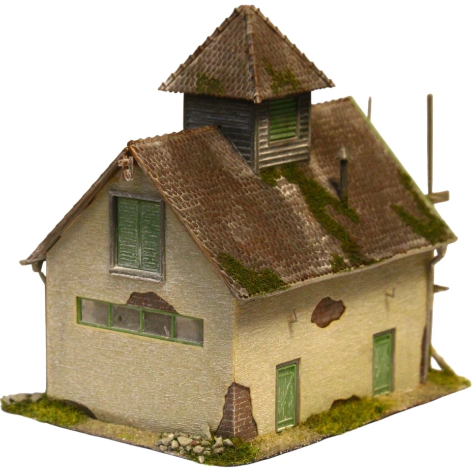 Diorama H0/1:87  Feuerwache Feuerwehrhaus Spritzenhaus Gebäude patiniert+begrünt - Bild 4 von 4