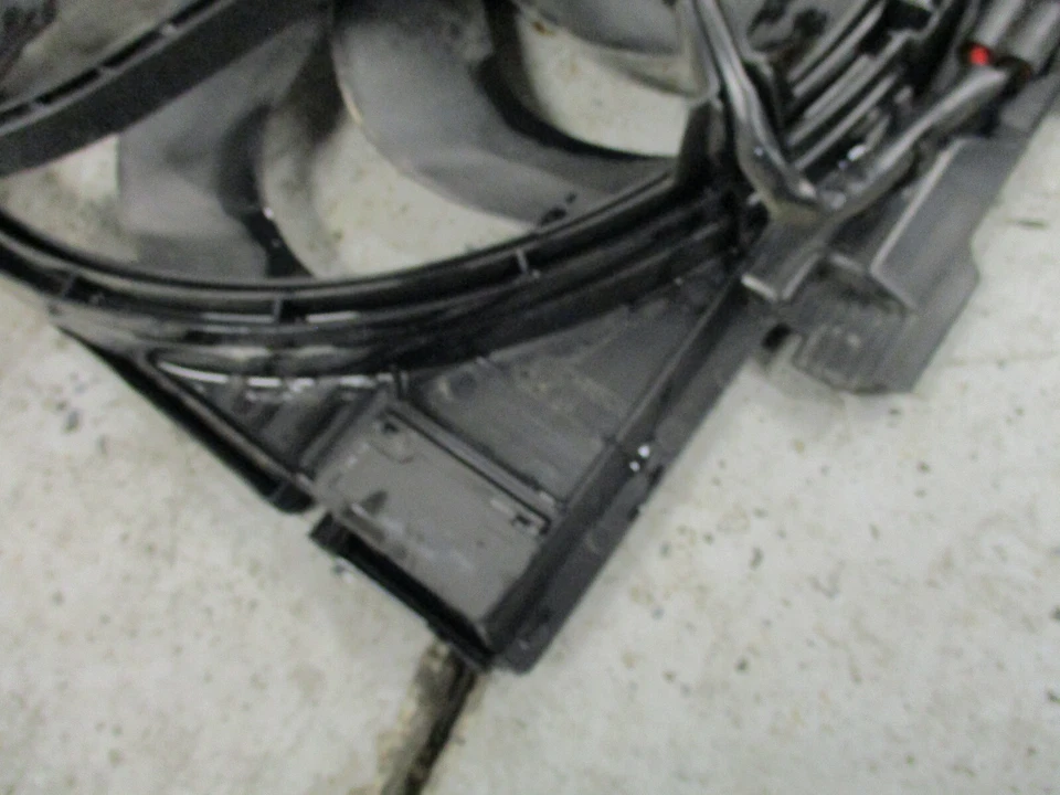 Conjunto de ventilador radiador 600W 17428641965 12-16 BMW OEM 335xi GT 328d Foto 3 de 4