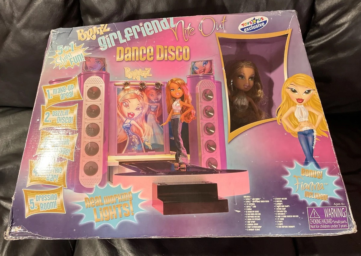 BRATZ FIANNA DOLL GIRLFRIENDZ NITE OUT DANCE DISCO PLAYSET NIB