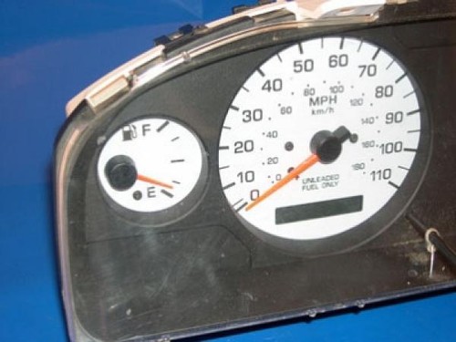 White Face Gauges for 2000-2001 Nissan Xterra Frontier - Picture 3 of 4