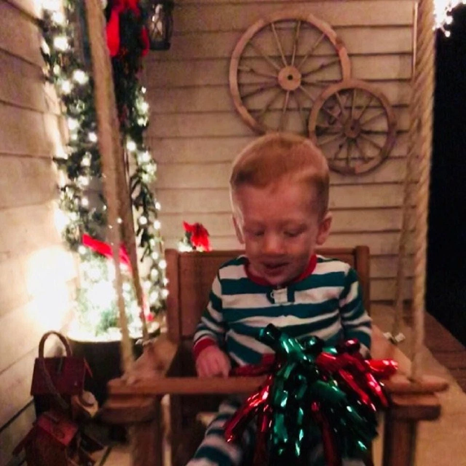 Columpio de madera para bebé niño pequeño columpio de madera para niño pequeño cuerda de 10' a cada lado HECHO EN EE. UU. Foto 4 de 4