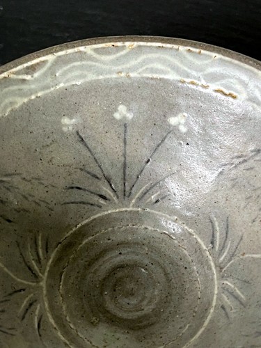 Tazón de té de cerámica coreana con incrustaciones deslizantes dinastía Goryeo - Imagen 7 de 12