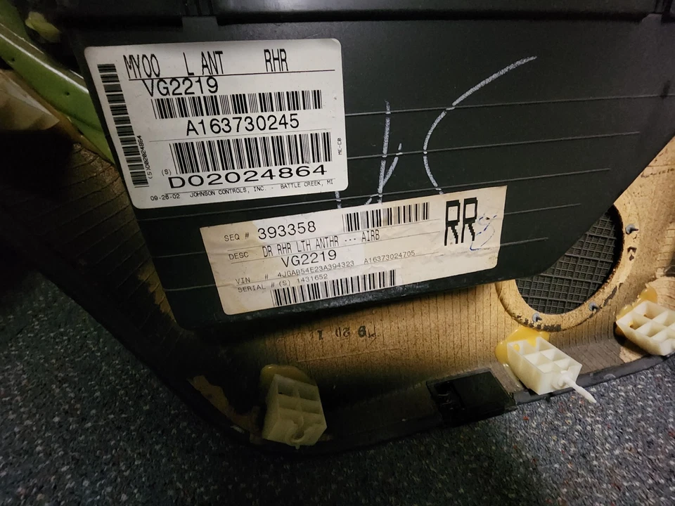 MERCEDES W163 ML320 ML430 ML500 1998-2005 PANEL PUERTA INTERIOR DERECHA NEGRO Foto 3 de 3