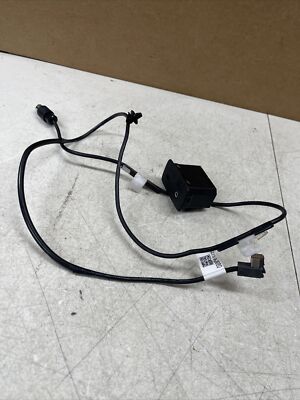 SUBARU USBユニットセット Amazon.com: Subaru USB Charging Ports Set Third Row 2.1 AMPS for