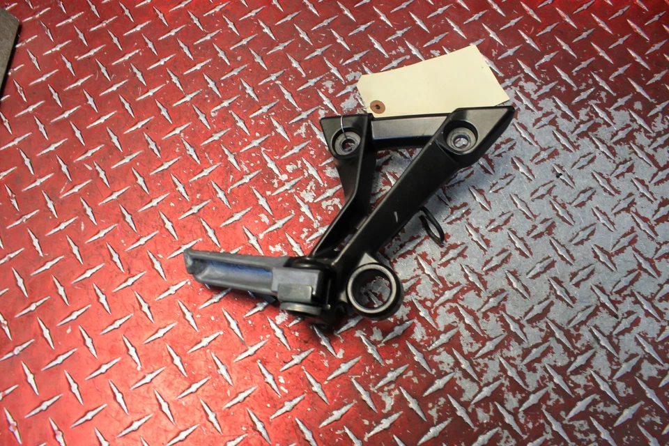 2013 - 2017 KAWASAKI NINJA 300 OEM RIGHT PASSENGER PEG & BRACKET NJ42 - Image 3 of 4