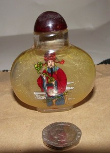 CHINESE GLASS HAND INSIDE PAINTED DEITY FIGURE SNUFF/OPIUM BOTTLE (UK SELLER)